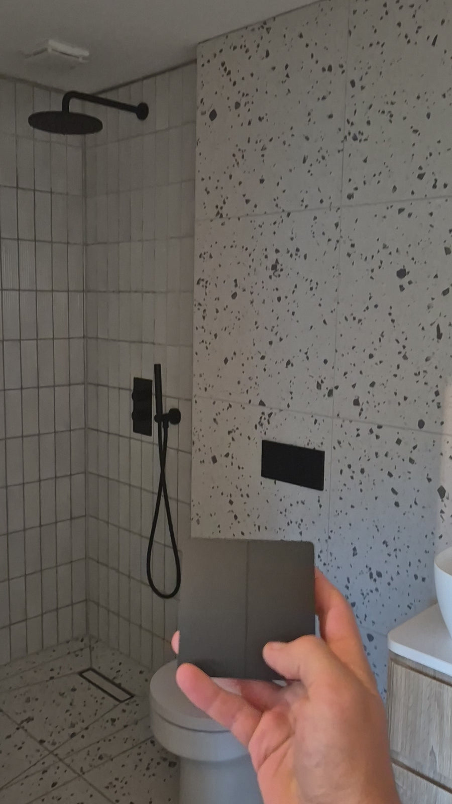 Video walk-round with the shower, toilet and lighting in place
